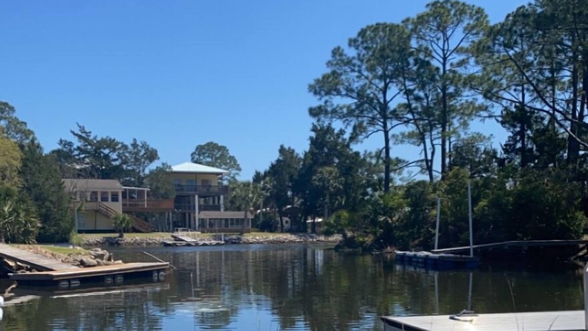 Salem RV Rental | Cedar Island! Perfect spot, 20'x40' pole barn to park your camper and have FUN