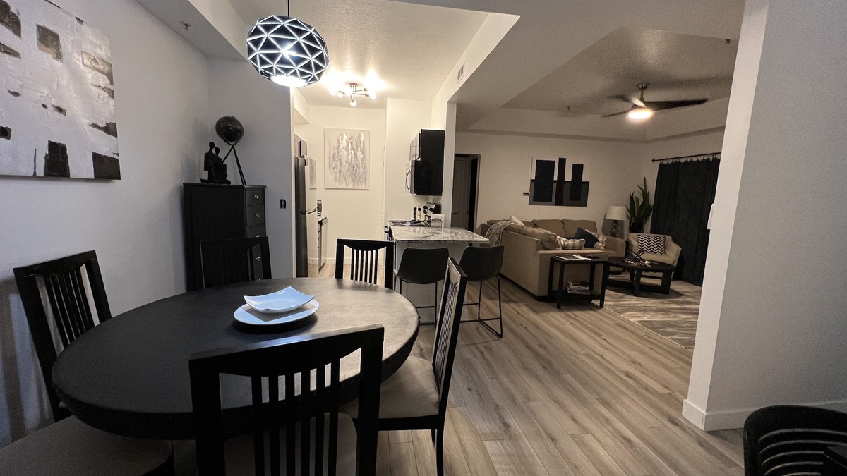 Columbia Condo | Cedar Lake Condo: Beautiful, completely renovated, 2 Bedroom, 2 Bath Condo