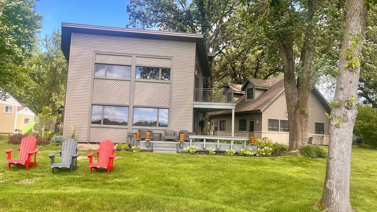 Maple Lake House | Cedar Lake Getaway - Lake House & Game Room w/Loft