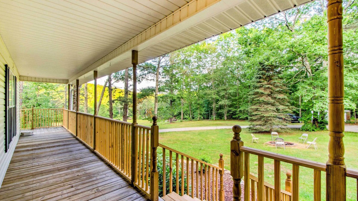 Cedar Mountain Cottage | Cedar Mountain House on 12 Acres - Near Trails!