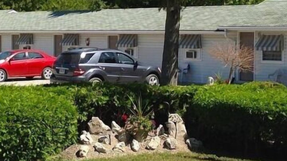Tobermory Hotel | Cedar Vista Motel