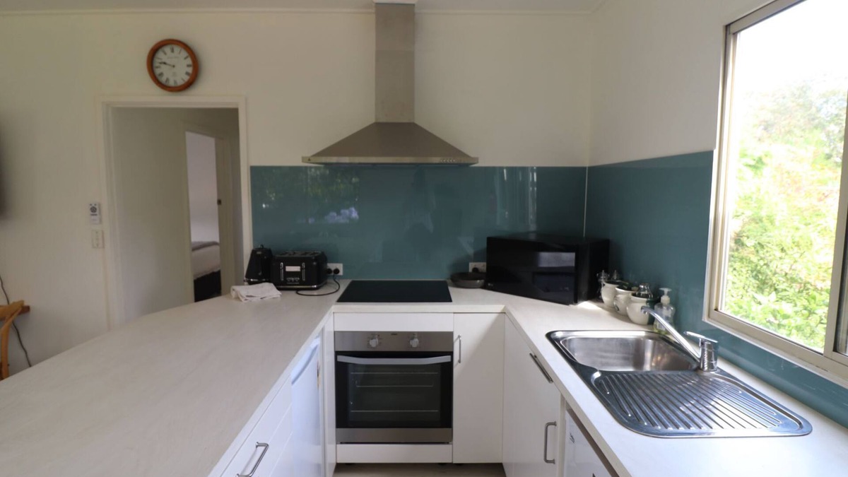 Mallacoota Apartment | Cedric Cottage, 1B Cedric Court