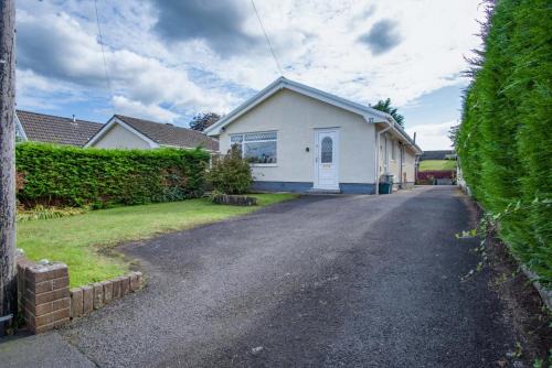 Birchgrove House | Cefn Road - 3 Bedroom Bungalow - Glais