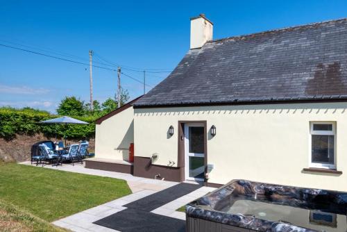 Bontnewydd House | Cefnhendre