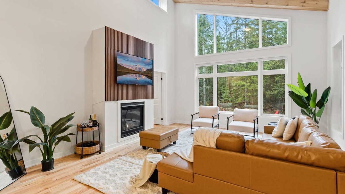 Dwight Cottage | Celestial Cottage w/Hot Tub/Cold Plunge/Games