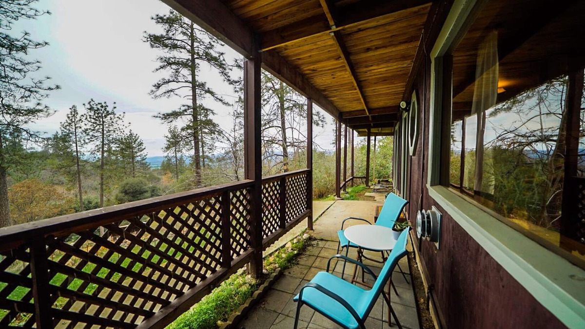 Murphys Apartment | Cellar Master's Suite - Peaceful, Private Suite on Picturesque 5 acres!