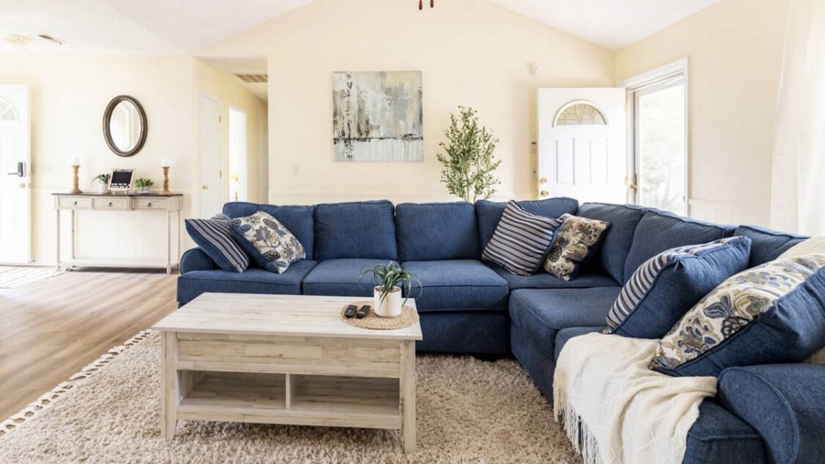 Orangeburg House | Centally located w/coffee bar, theatre/gameroom