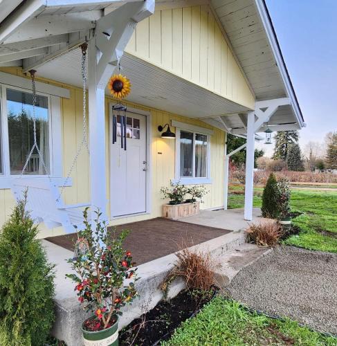 Arlington House | Centennial Trail Cottage