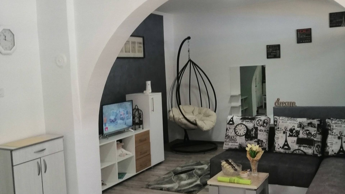 Bajina Basta Apartment | Center City Apartments-fully equipped with a terrace. 50m from the main street!