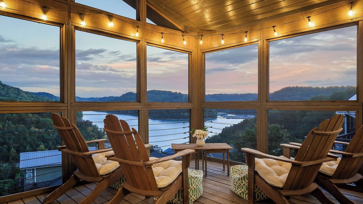 Smithville House | Center Hill Lake House with Lake Views/Access & Pool