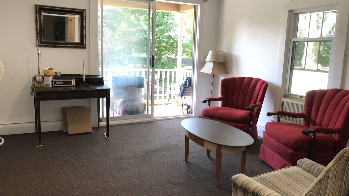 Chautauqua House | Center of Chautauqua Institution Second-floor Apartment