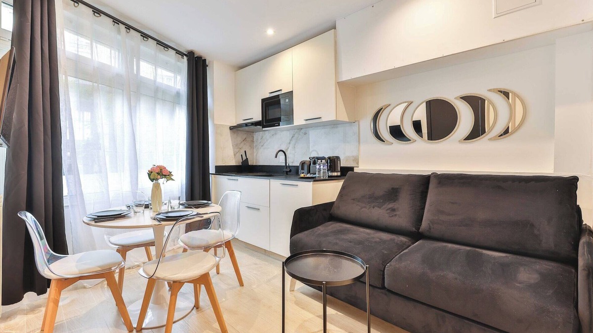 Val-de-Grace Apartment | Center of Paris in Jardin Luxembourg