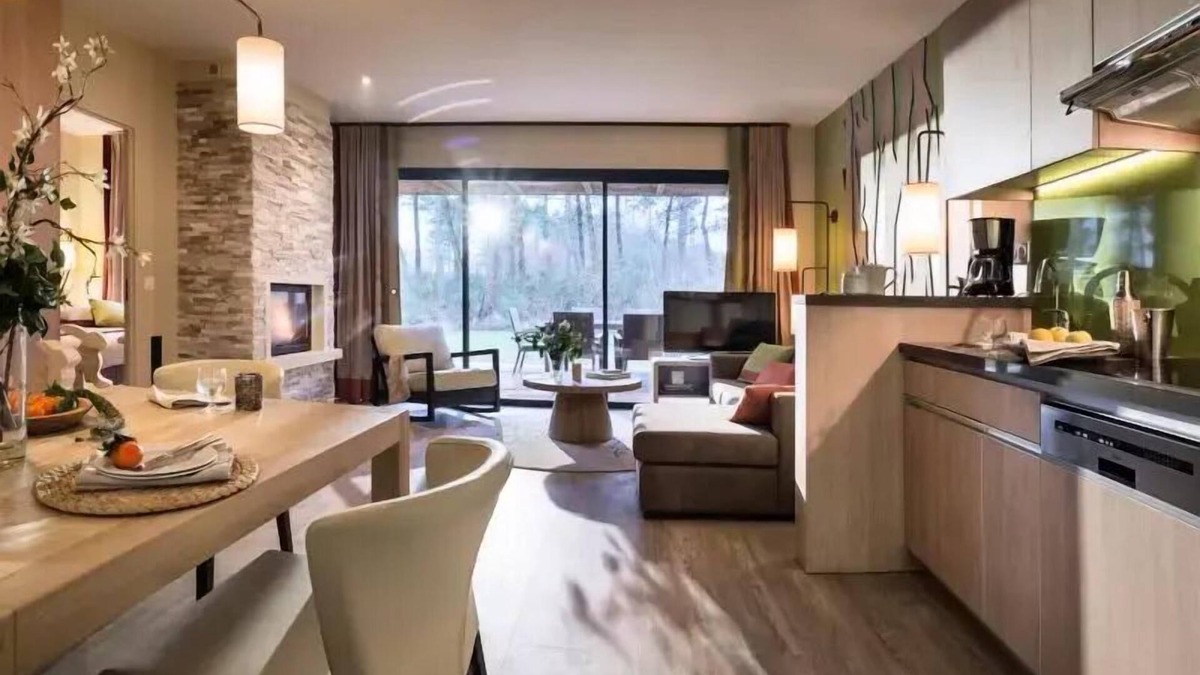 Curcay-sur-Dive House | Center Parcs - Domaine Le Bois aux Daims - 2 Room Cottage 2 People VIP