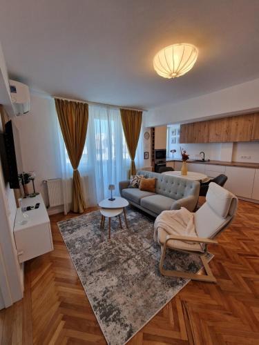 Tirgu Mures Apartment | Central 17