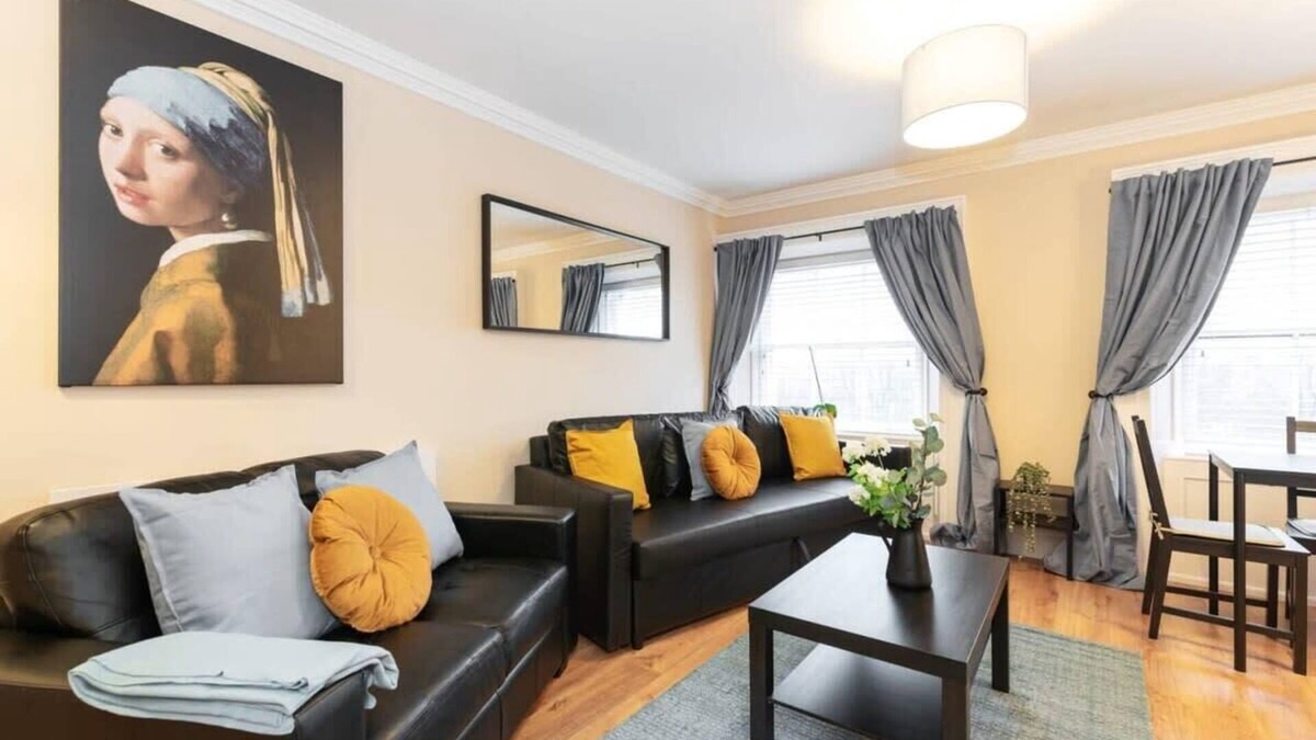 City Centre Dublin Apartment | Central 1BED APT RELIABLE FAST WIFI & TV