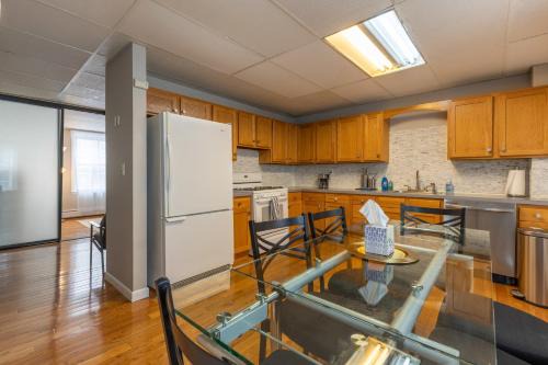 North End Apartment | Central 3 Bed 1 Bath in Historic Building
