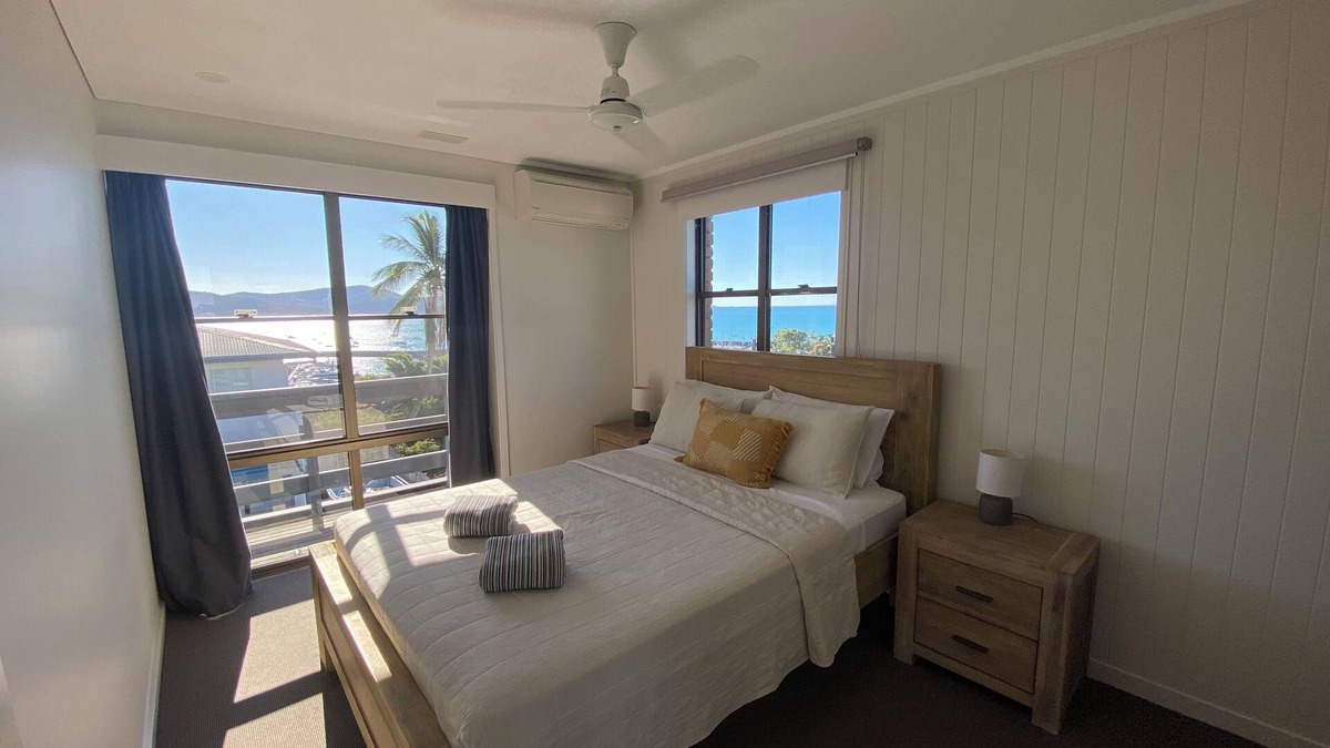 Airlie Beach House | Central Airlie☆Modern☆Sea Views☆Pool☆Free Wifi
