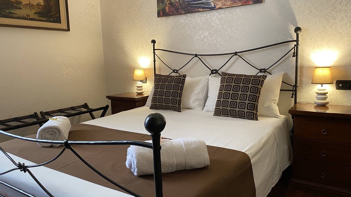San Giovanni Apartment | Central and new apartment 15 min. from Colosseum - Metro Re di Roma - Free WiFi