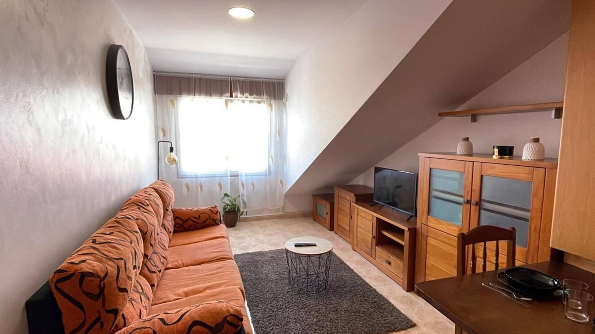 Santa Comba Apartment | Central apartment to visit A Coruña province