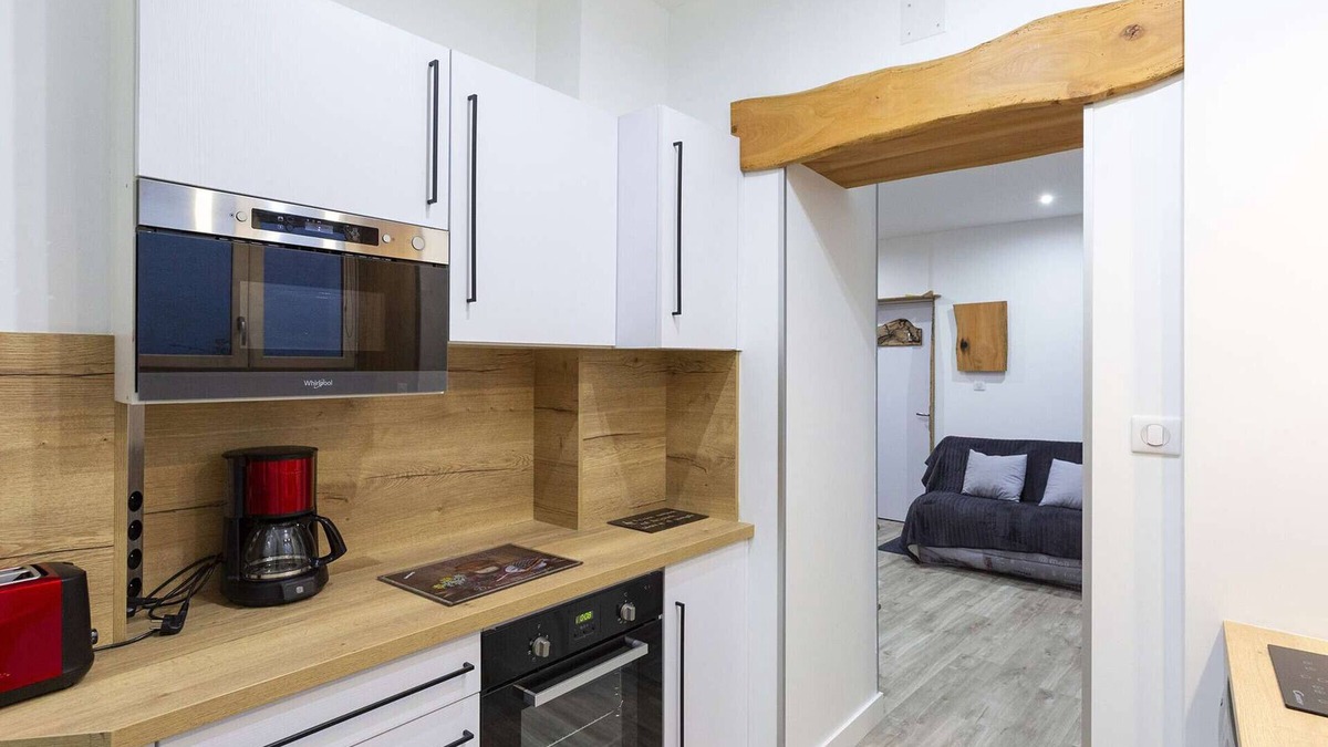 Cauterets Apartment | Central Apartment for 4-6, Secure, Fully-Equipped, Near Ski Lift