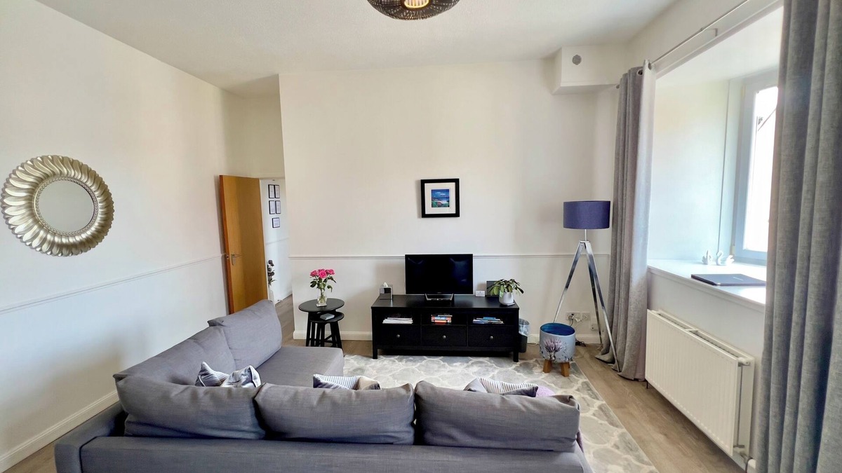 Linlithgow Apartment | Central Apartment Linlithgow, near Edinburgh
