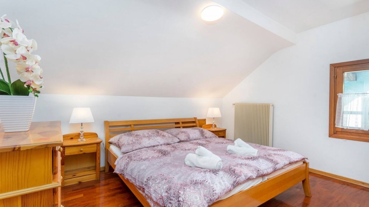 Tarvisio Apartment | Central apartment Monte Piesnig view