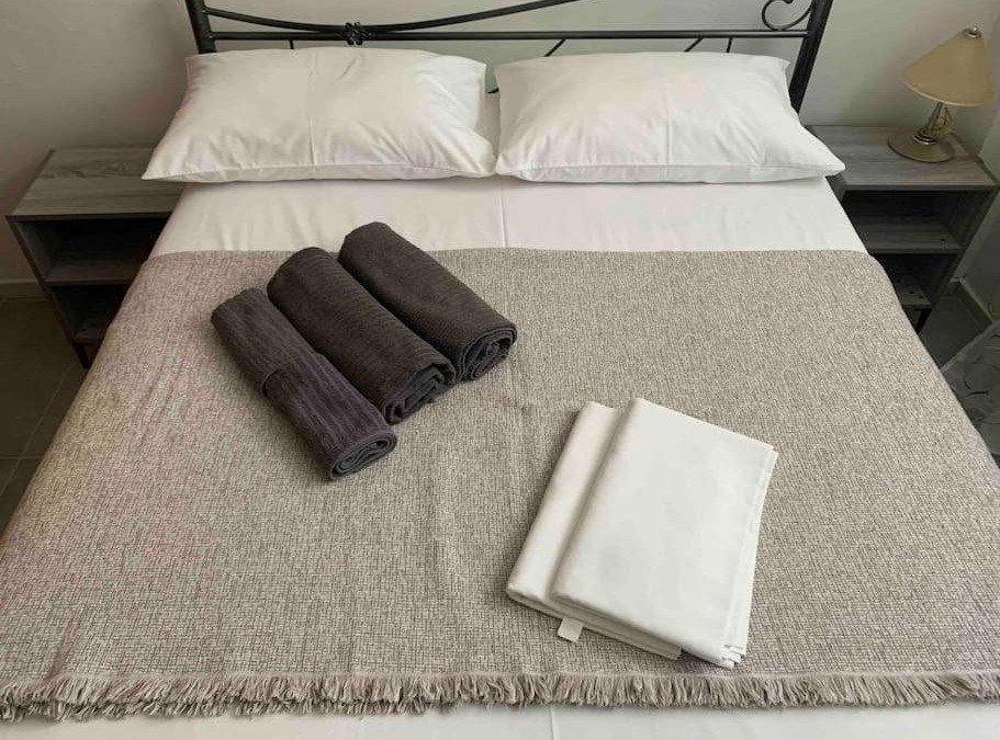 Petralona Apartment | Central Apartment near metro Keramikos- Airport