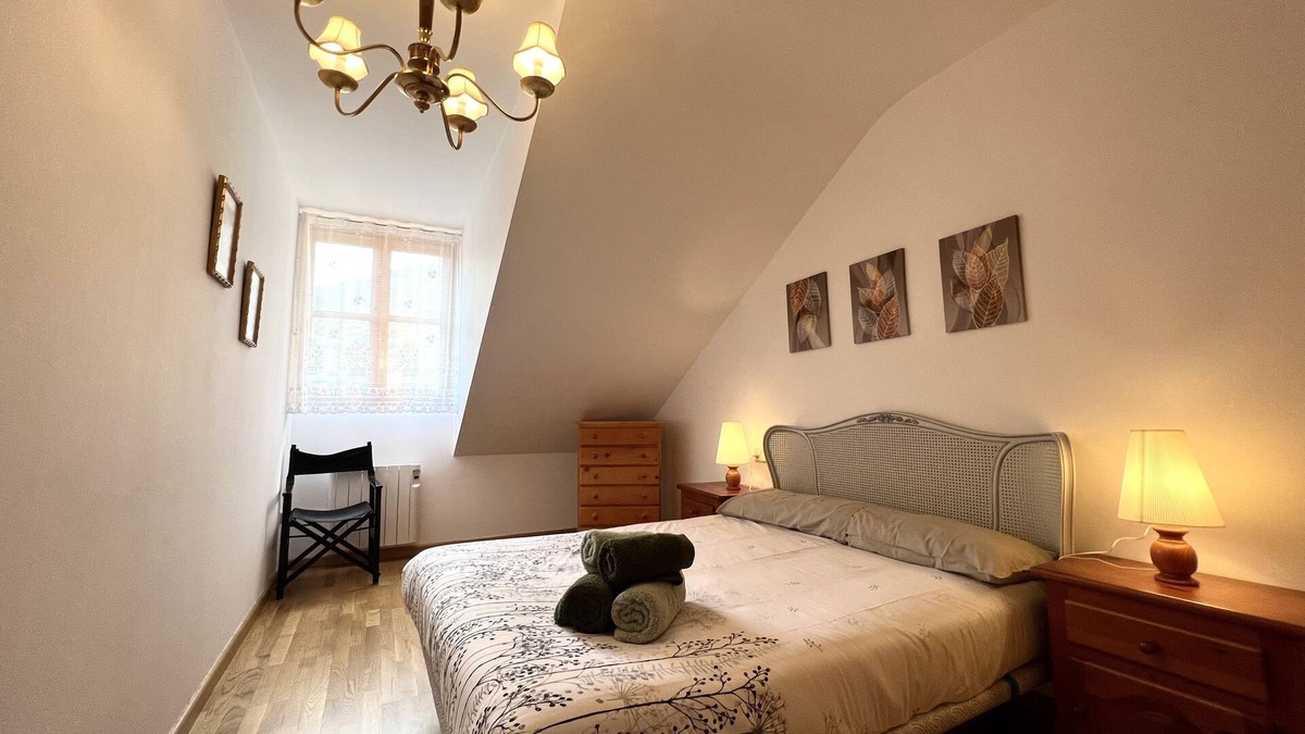 Rialp Apartment | CENTRAL APARTMENT WITH PARKING - RIALP