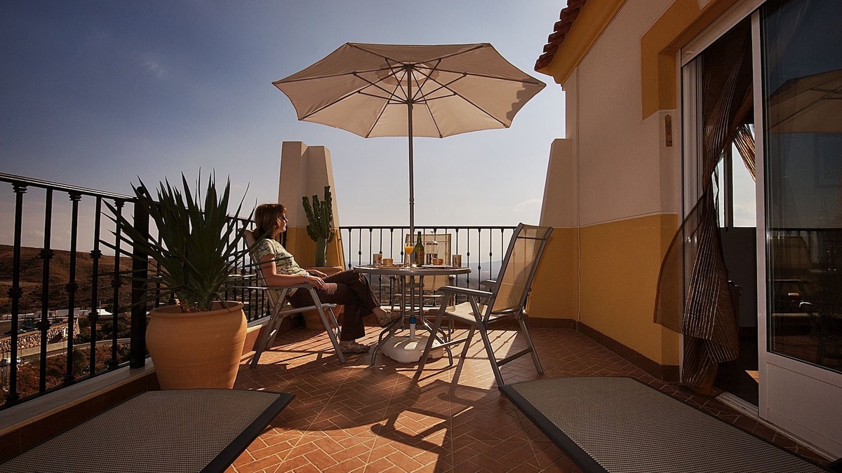 Bedar Apartment | Central Apartment With Wonderful Sea/Mountain Views & Free Wifi