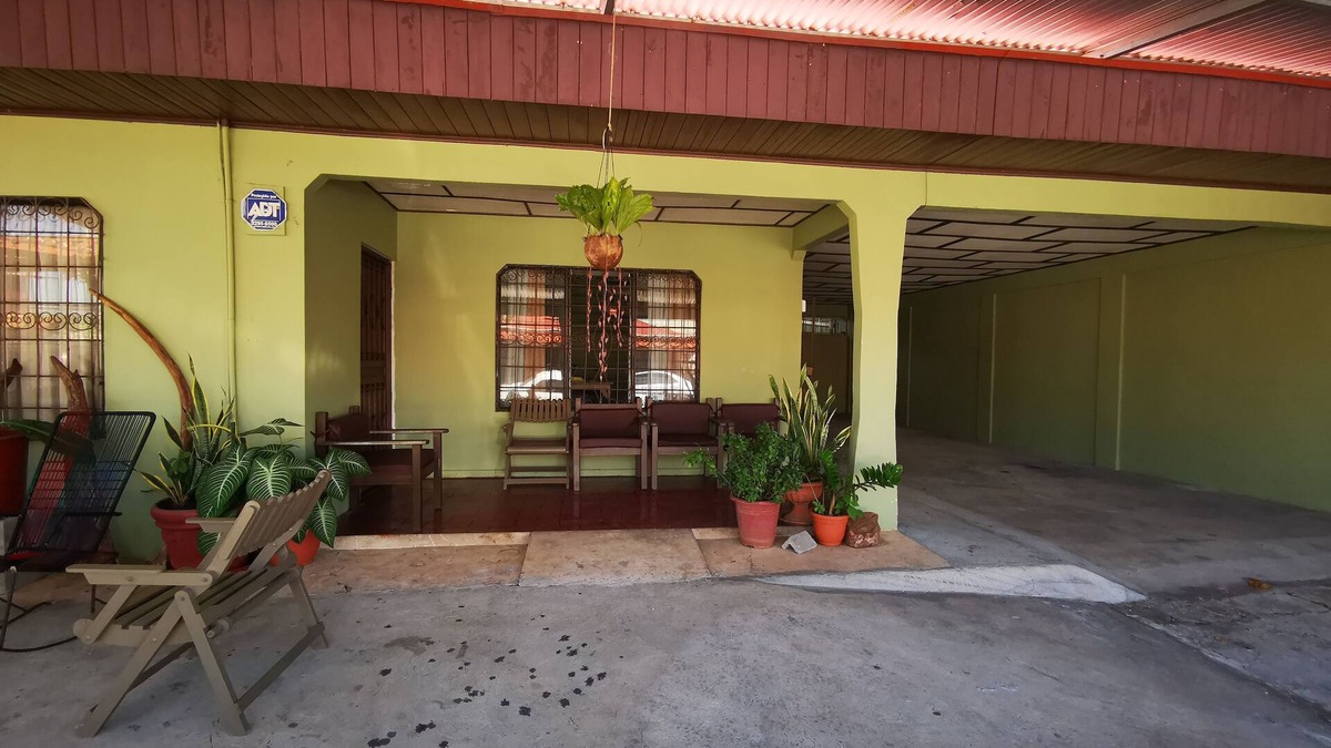 Canas Apartment | Central apartments 1 hour from the beaches of Guanacaste, volcanoes, parks.