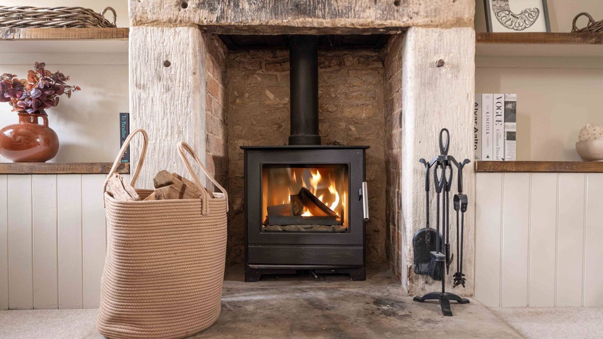 Bourton-on-the-Water Cottage | Central Bourton - Chic Cottage - Parking