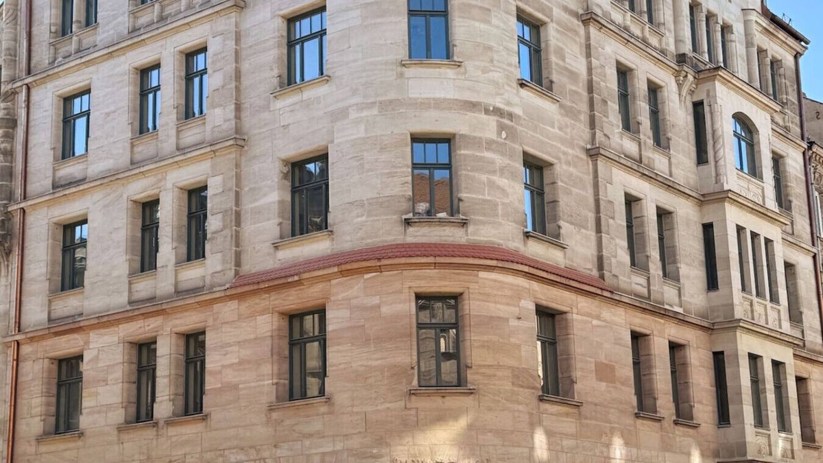 Fuerth Apartment | Central business apartment for 4