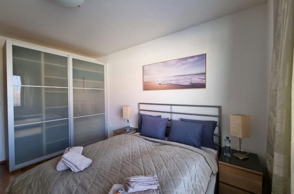 Martin Apartment | Central business apartment - FREE PARKING