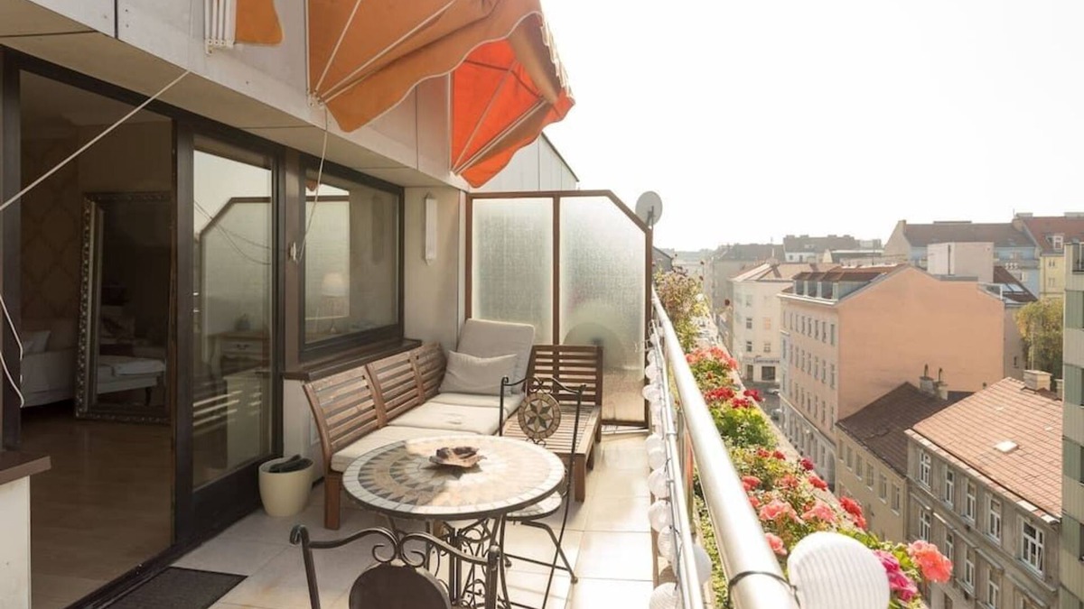 Favoriten Apartment | 🌊🌵🌴Central California "Shabby Chic COUNTRY STYLE"- LOF-ED with balcony