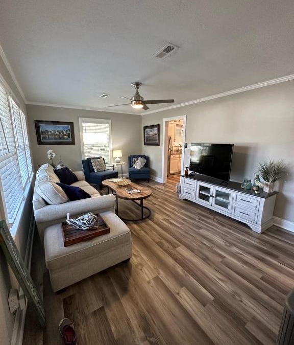 Hanahan House | Central Charleston Area Hideaway