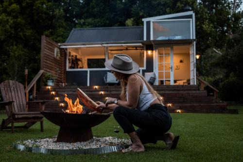 Matcham Ski Chalet | Central Coast Deck and Spa Luxury Tiny House with firepit