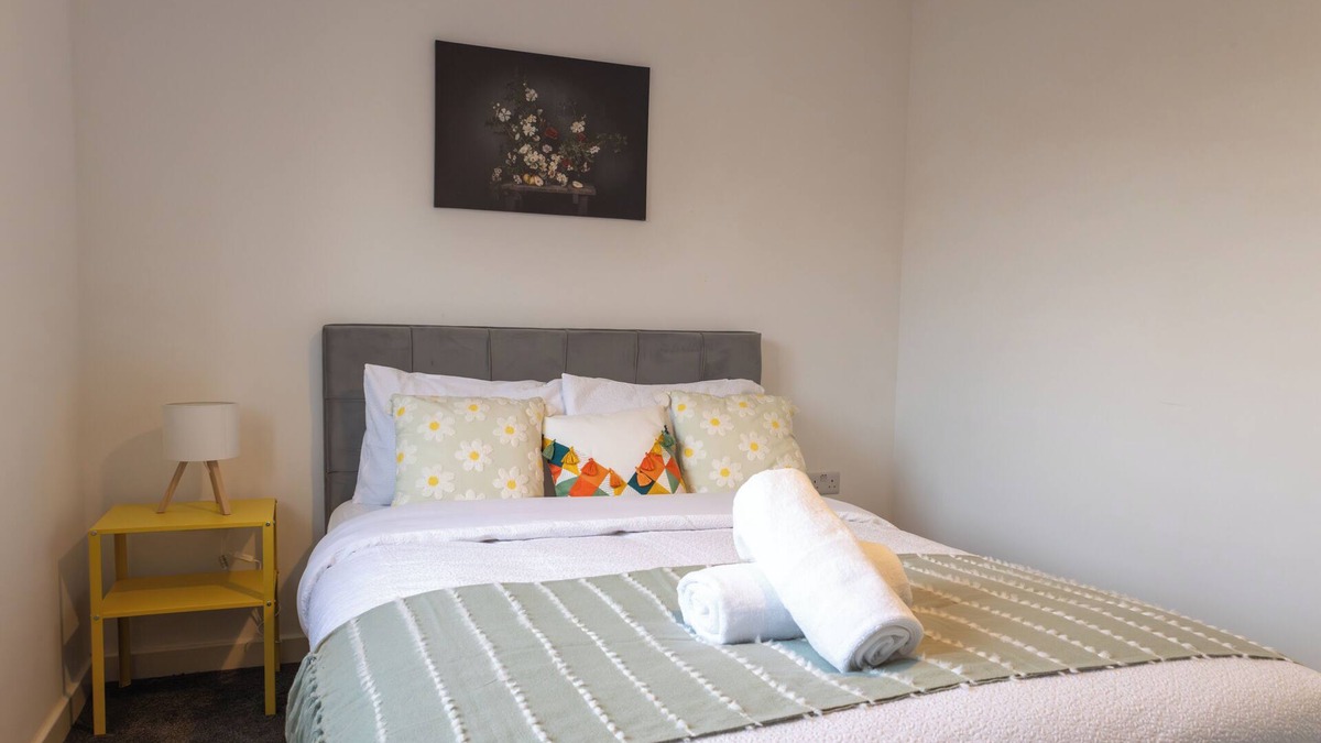 Holbrooks House | Central Coventry2 Bed House w/Parking|Fast Wi-fi