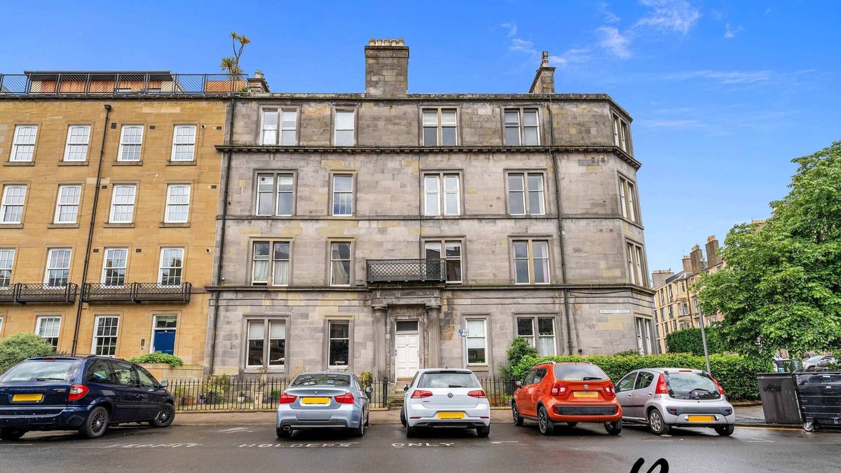 Leith Apartment | Central Cozy 2BR-1BA-Princes Street