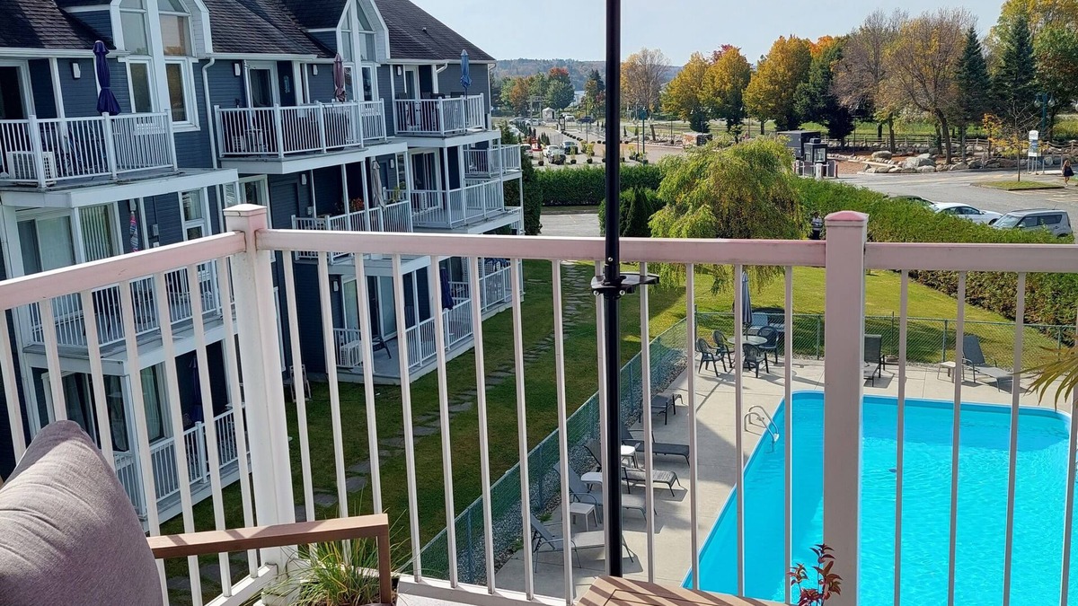 Magog Condo | Central & Cozy Lakeview condo within walking distance of Lake Memphremagog.