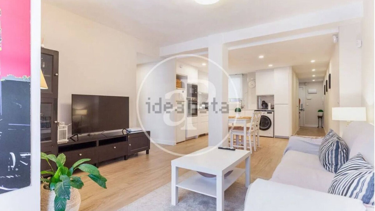 Arrancapins Apartment | Central family apartment in Valencia, in front of Joaquin Sorolla Ave Station