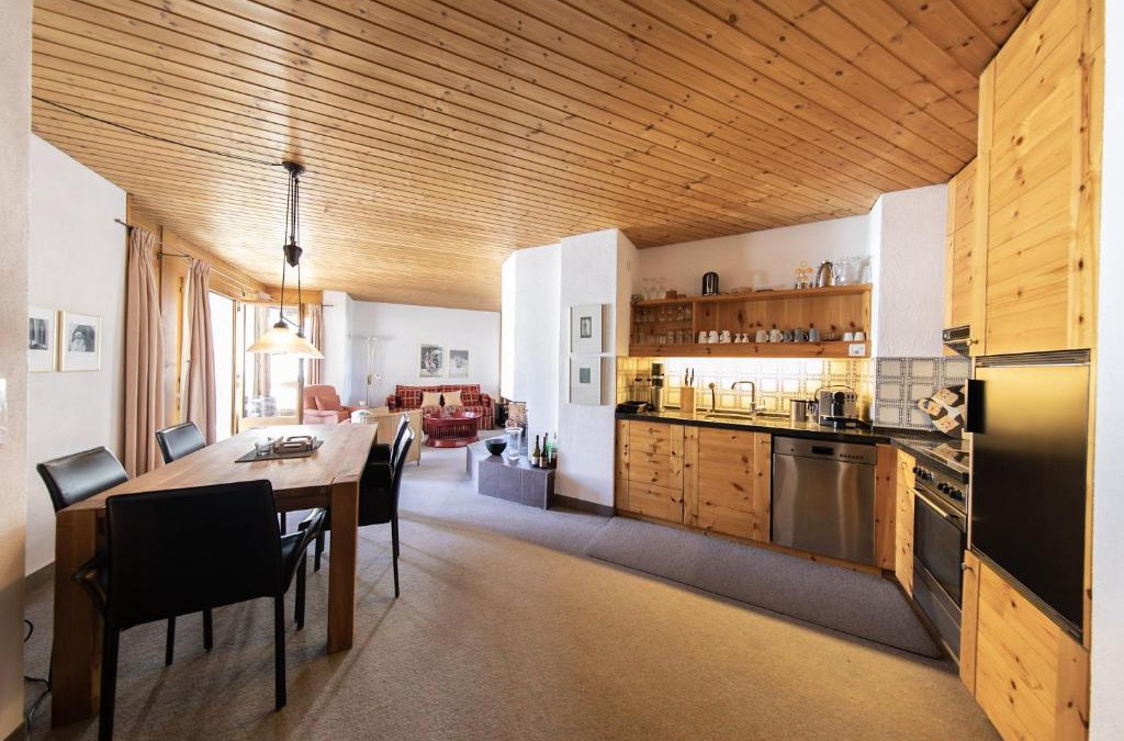 Lenzerheide Apartment | Central flat for 3 persons at Hotel Schweizerhof-Lenzerheide