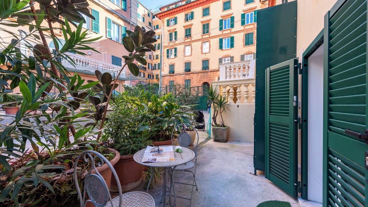 San Vincenzo Apartment | Central Flat In Genova, Genova, Italy
