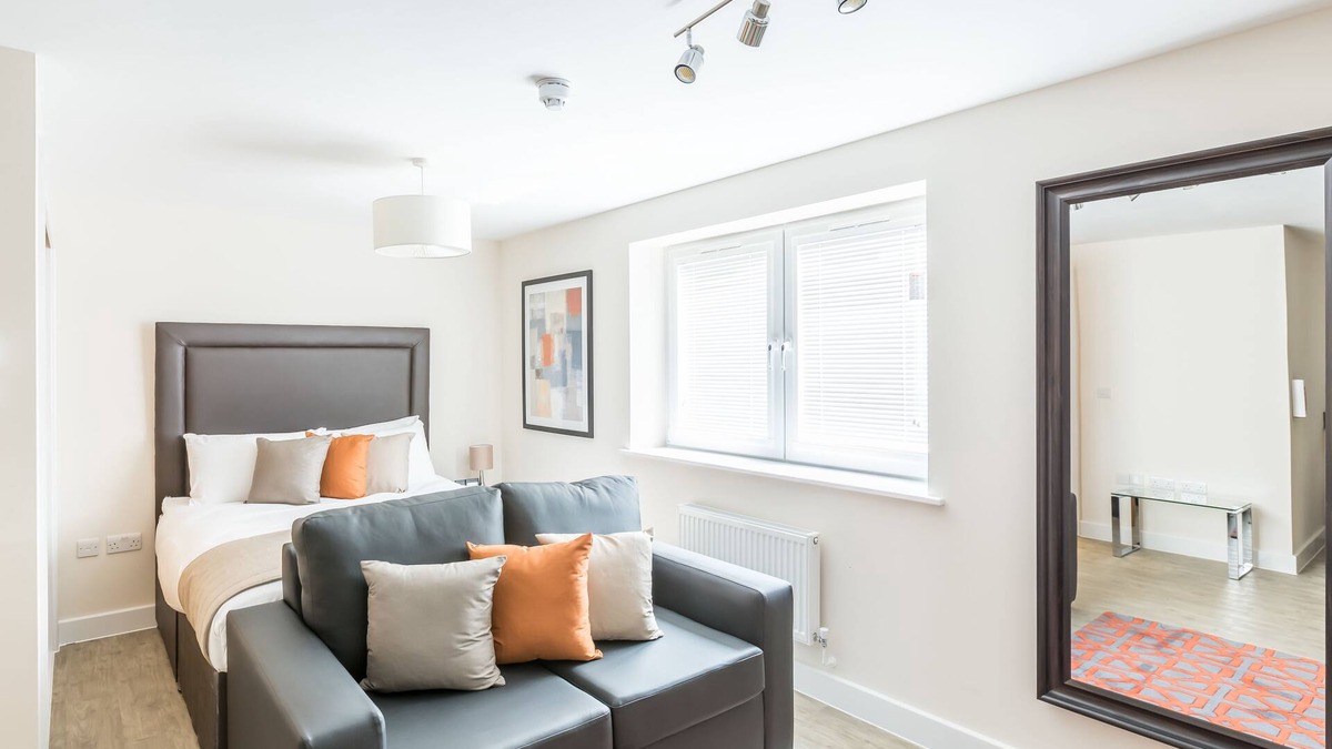 Newbury Apartment | Central Gate Apartments by House of Fisher