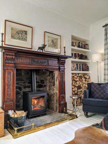 Hawick Apartment | Central Hawick spacious stylish flat with log burner
