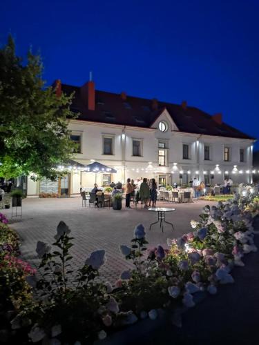 Radviliskis Hotel | Central Hotel Radviliškis