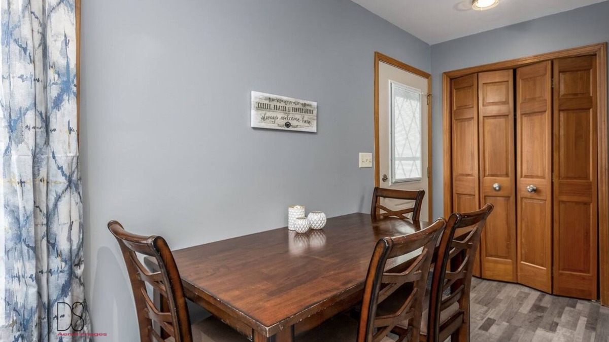 Graymont Villa | Central IL Peaceful Getaway - Pet Friendly!