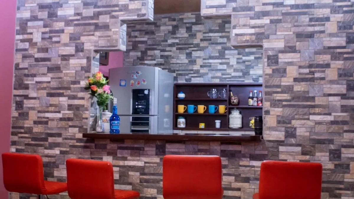 Managua House | Central Large Renovated House With AC, King Bed ★