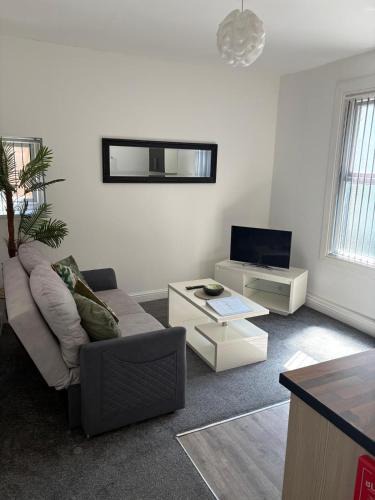North Shore Apartment | Central Location 1 Double Bedroom Apartment 7