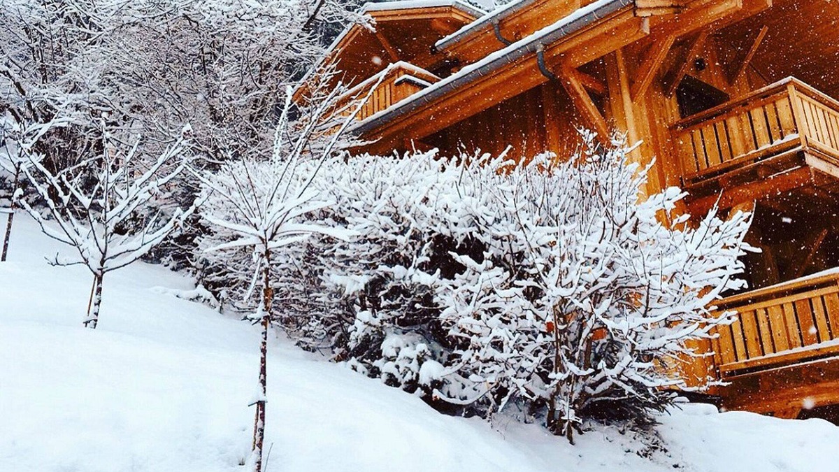 Morzine Apartment | Central location Luxury 2 bed 2 bath Apartment