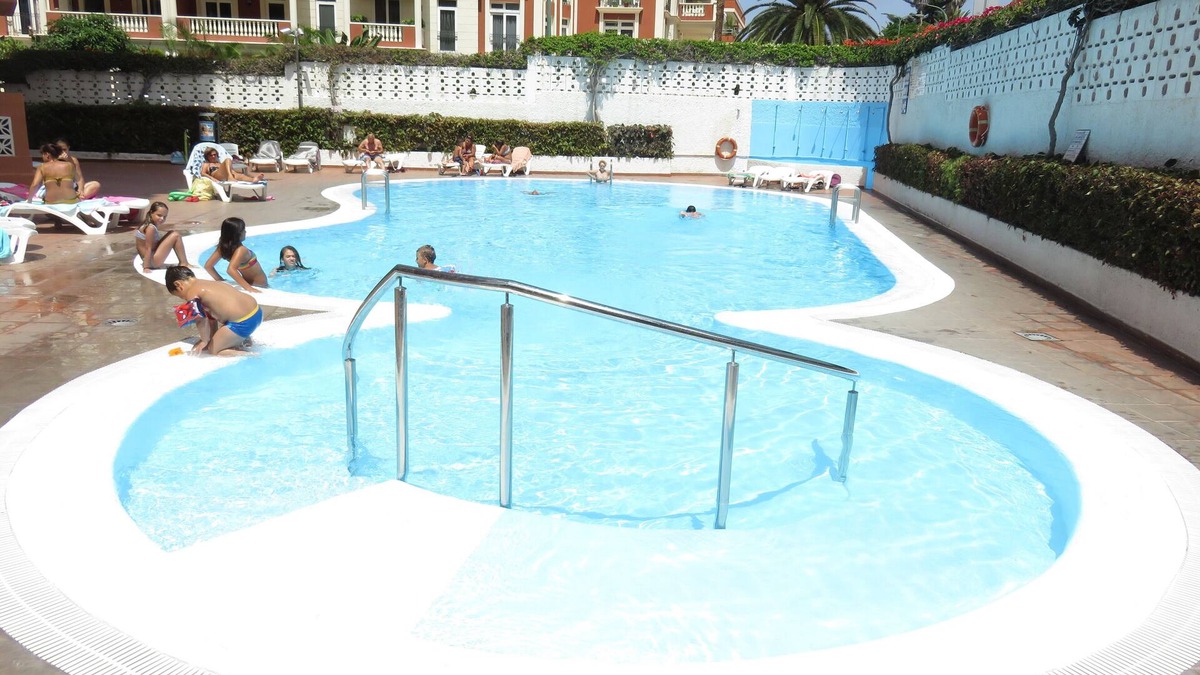 Puerto de la Cruz Apartment | Central Loft in Puerto de la Cruz with Wifi and close to Playa Jardín